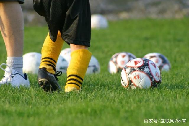 泰山队锁定中超亚军，费莱尼告别仪式充满感动